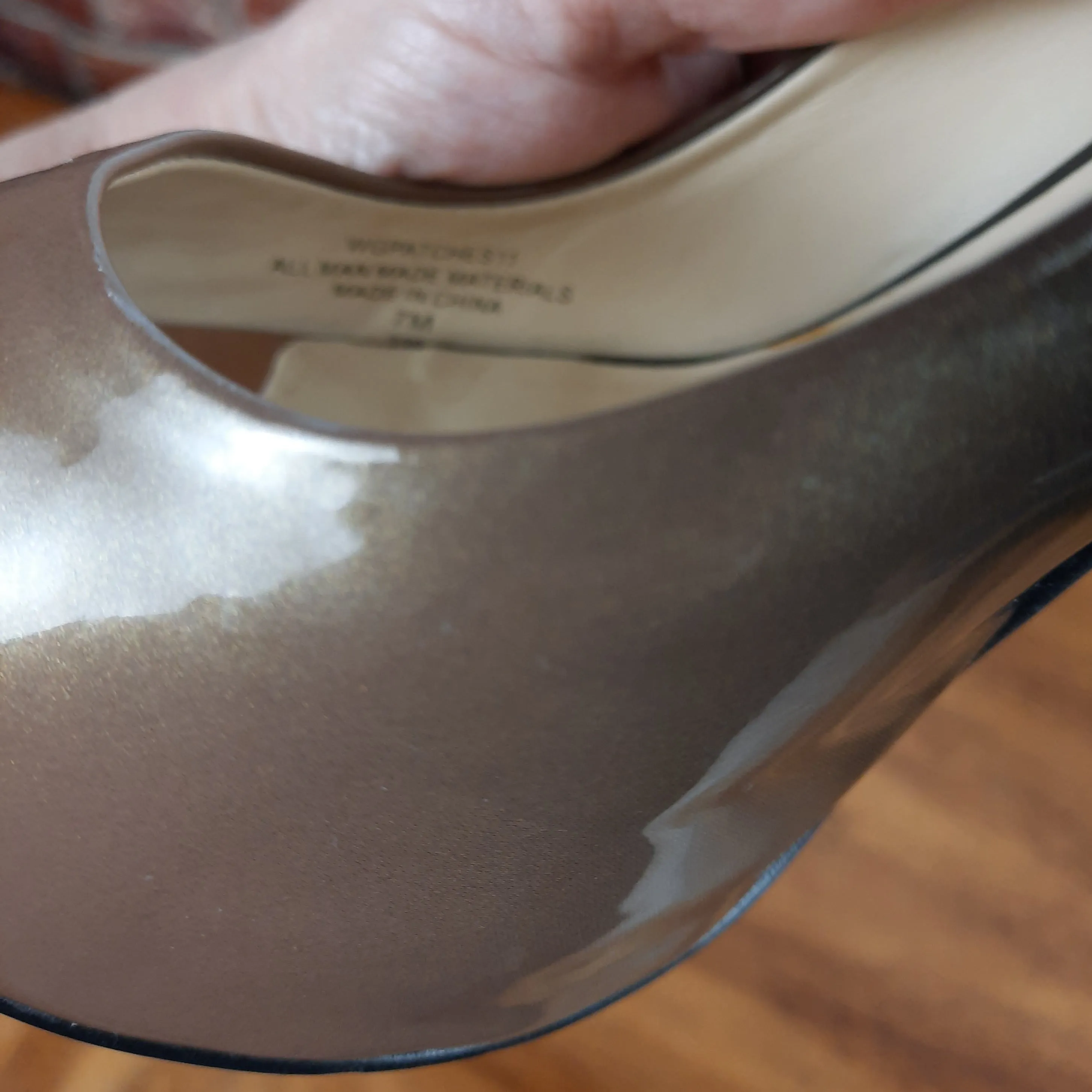 Guess Gold and Black Gradient Peep Toe Patent Leather Heels