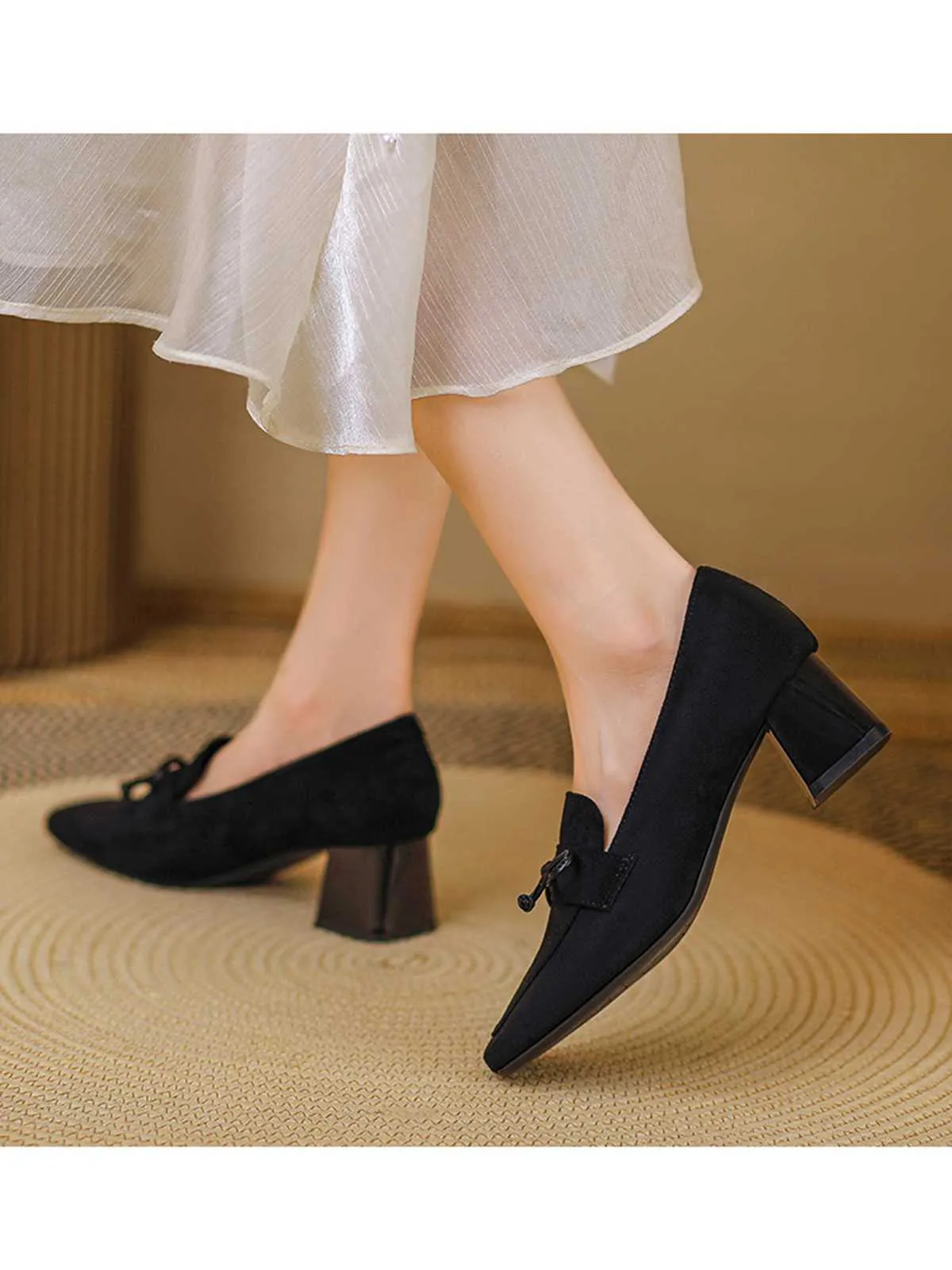 Retro Bow Square Toe High Heels Shoes