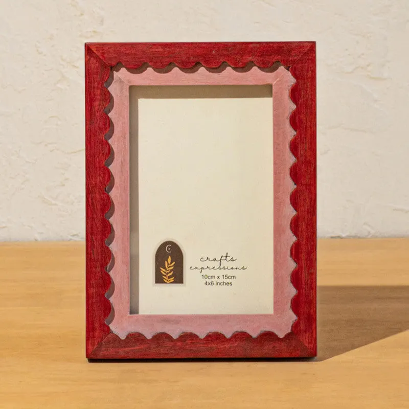 Wooden Photo Frame | Wavy Frame | Pink | 4 x 6 inches